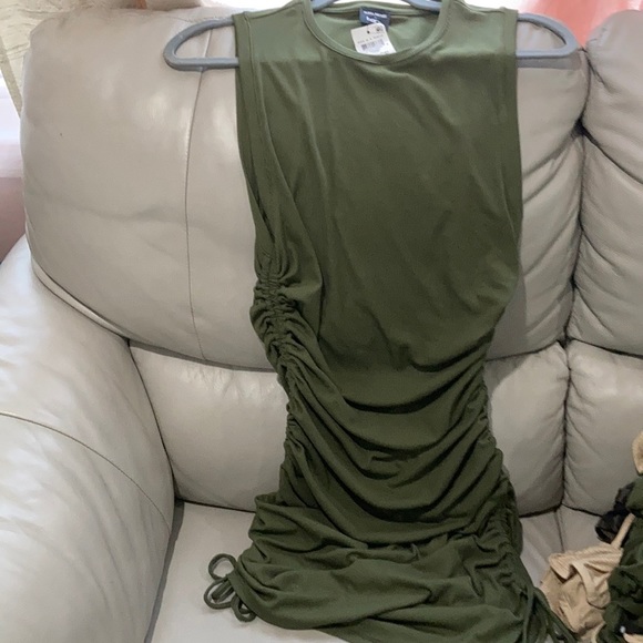 Dress - Picture 1 of 5